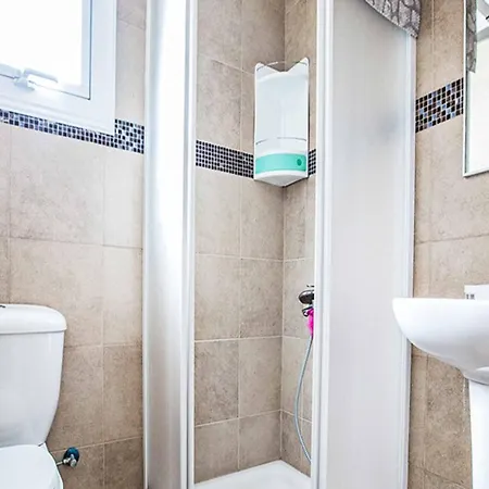 Villa Pepper Protarász